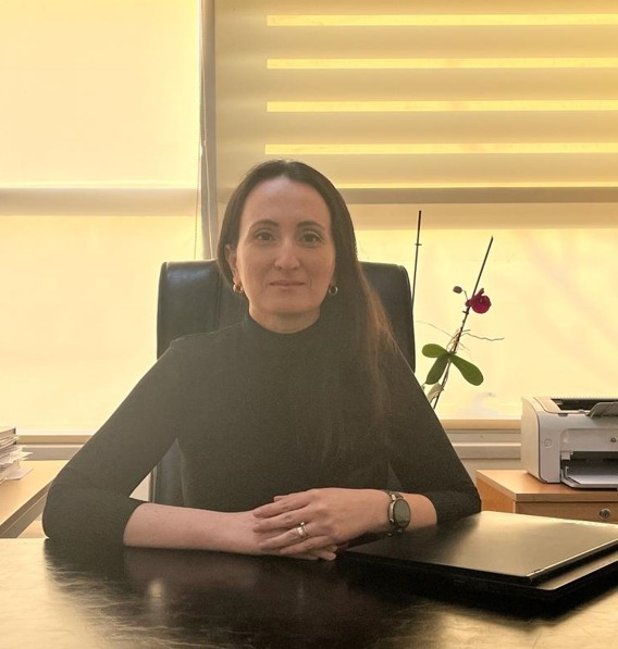 Claudia Fernanda YAŞAR